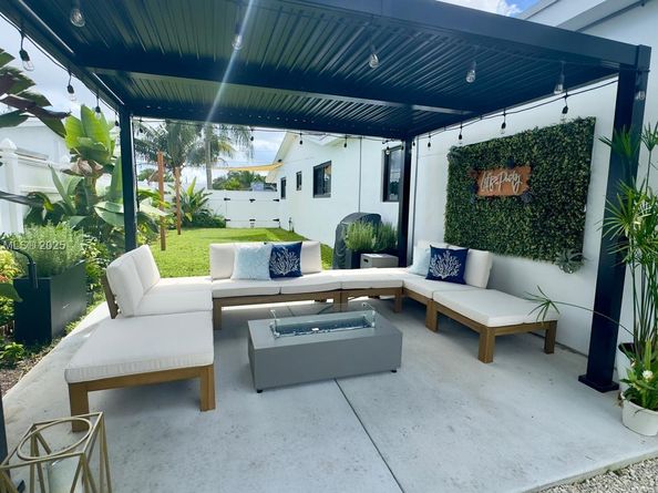 6705 Ficus Dr, Miramar FL 33023