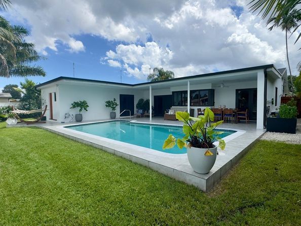6705 Ficus Dr, Miramar FL 33023