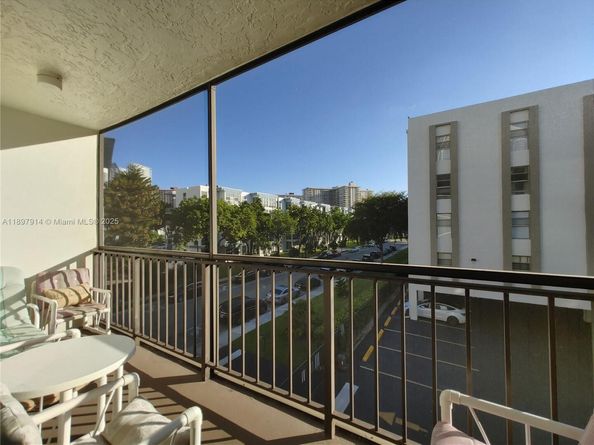 201 178th Dr 340, Sunny Isles Beach FL 33160