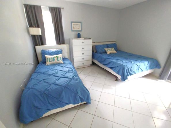 201 178th Dr 340, Sunny Isles Beach FL 33160