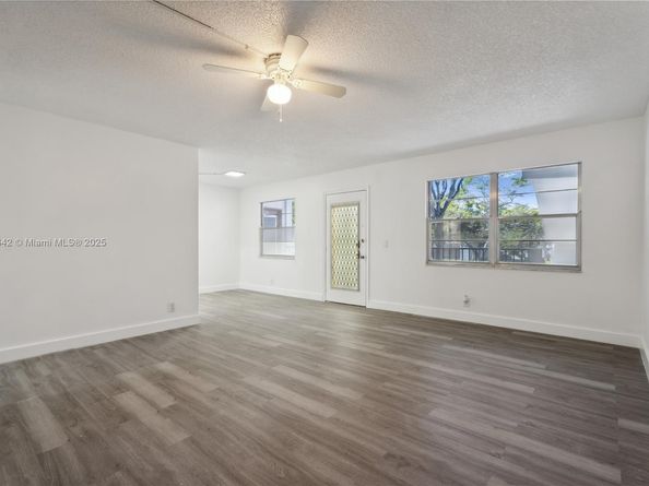 1301 SW 134th Way 213B, Pembroke Pines FL 33027