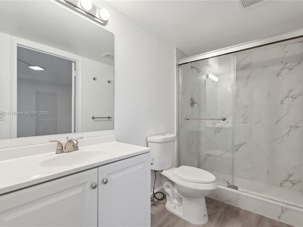1301 SW 134th Way 213B, Pembroke Pines FL 33027