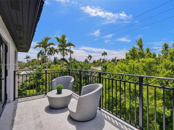 1411 Normandy Dr, Miami Beach FL 33141
