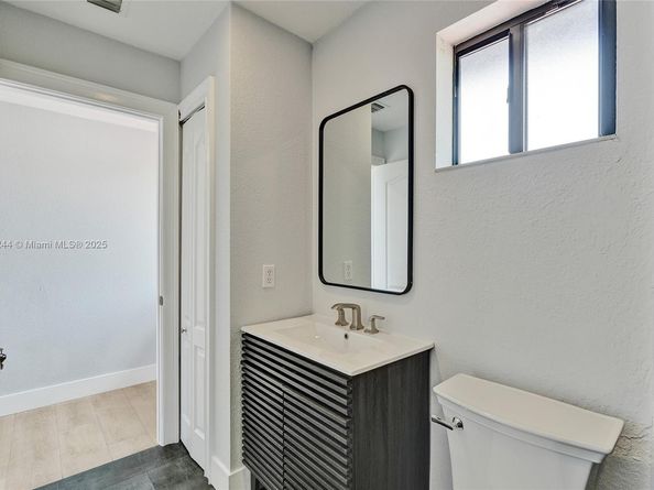 1411 Normandy Dr, Miami Beach FL 33141