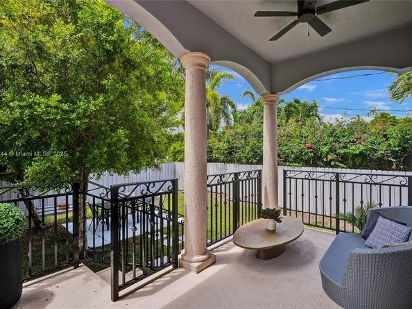 1411 Normandy Dr, Miami Beach FL 33141