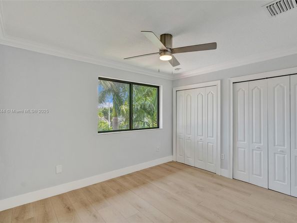 1411 Normandy Dr, Miami Beach FL 33141