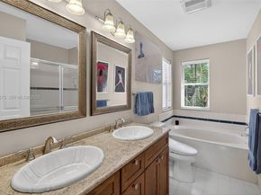 1860 Sweetbay Way, Hollywood FL 33019