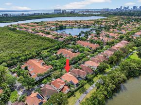 1860 Sweetbay Way, Hollywood FL 33019
