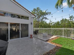 1860 Sweetbay Way, Hollywood FL 33019