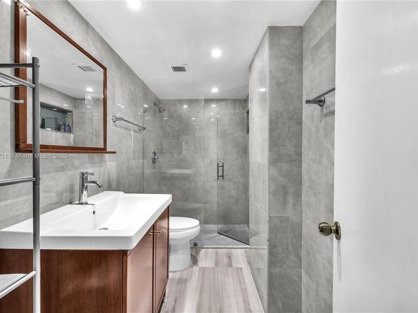 3161 S Ocean Dr 802, Hallandale Beach FL 33009