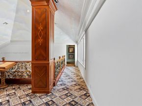 2941 Paddock Ln, Weston FL 33331