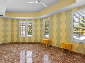 2941 Paddock Ln, Weston FL 33331