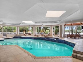 2941 Paddock Ln, Weston FL 33331