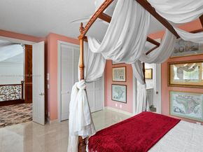 2941 Paddock Ln, Weston FL 33331