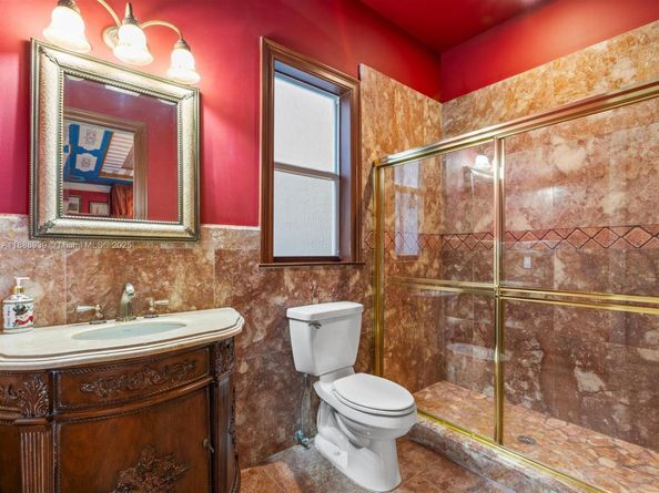 2941 Paddock Ln, Weston FL 33331