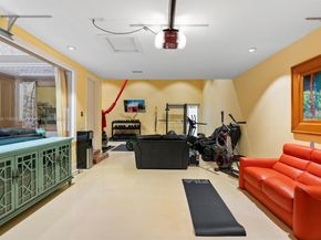 2941 Paddock Ln, Weston FL 33331