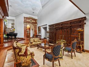 2941 Paddock Ln, Weston FL 33331