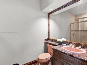 2941 Paddock Ln, Weston FL 33331