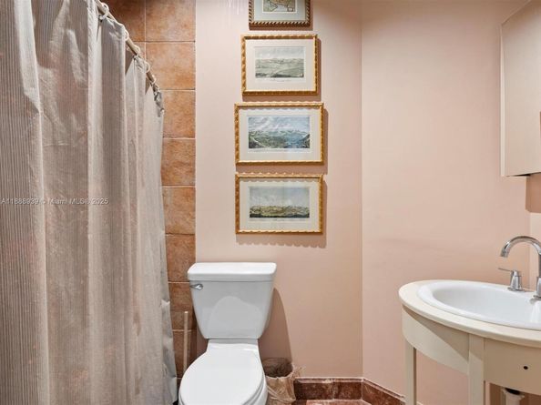 2941 Paddock Ln, Weston FL 33331