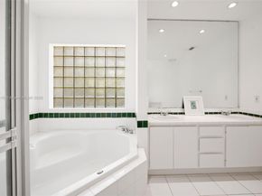 6610 Santona St, Coral Gables FL 33146