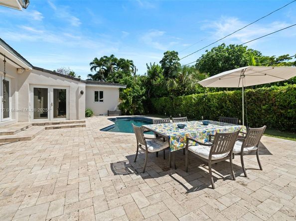 6610 Santona St, Coral Gables FL 33146