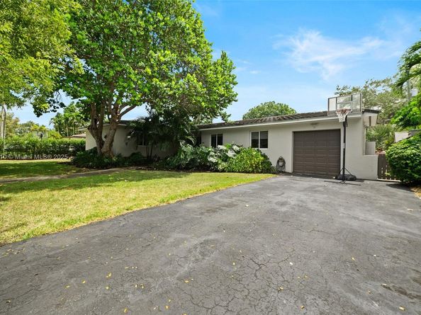 6610 Santona St, Coral Gables FL 33146