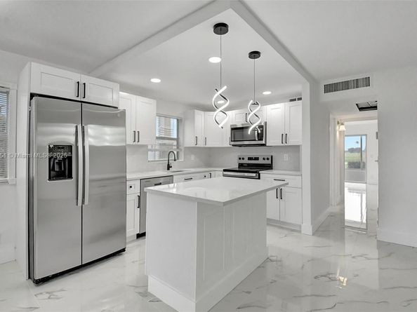 265 E Tuscany  E 265, Delray Beach FL 33446