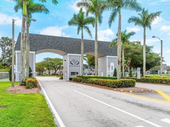 265 E Tuscany  E 265, Delray Beach FL 33446