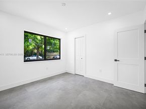 2261 SW 26th St, Miami FL 33133