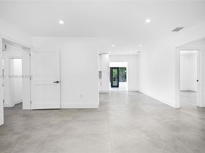 2261 SW 26th St, Miami FL 33133