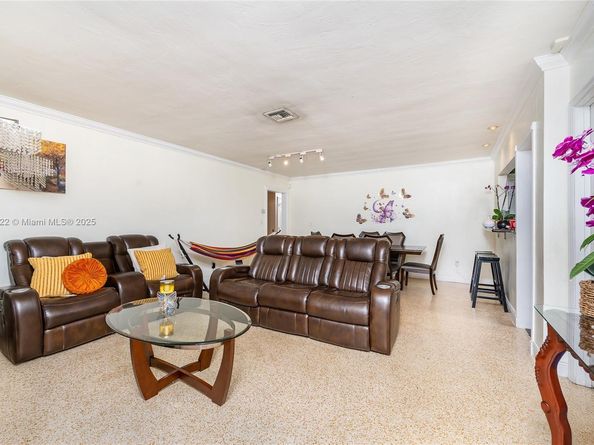 9370 SW 61st St, Miami FL 33173