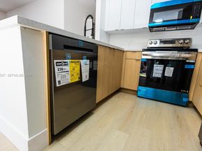 812 33rd St, West Palm Beach FL 33407