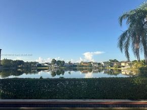 10000 SW 9th Ct, Pembroke Pines FL 33025
