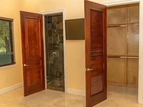 6200 SW 97th Ave, Miami FL 33173