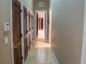 6200 SW 97th Ave, Miami FL 33173