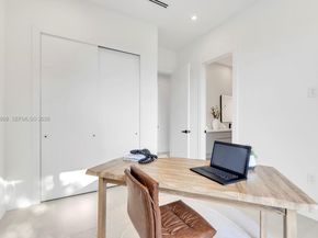 3200 Thomas Ave, Miami FL 33133