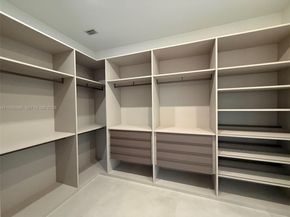 3200 Thomas Ave, Miami FL 33133