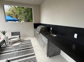 3200 Thomas Ave, Miami FL 33133