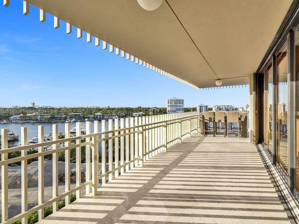 3 Grove Isle Dr C710, Miami FL 33133