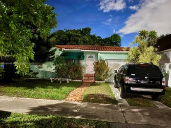 140 SW 48th Ct