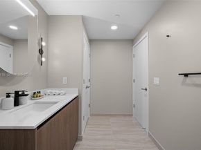 580 72nd St 1402, Miami Beach FL 33141