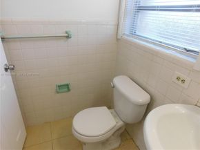 5821 NE 18th Ave, Fort Lauderdale FL 33334