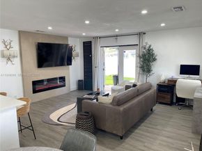 5821 NE 18th Ave, Fort Lauderdale FL 33334