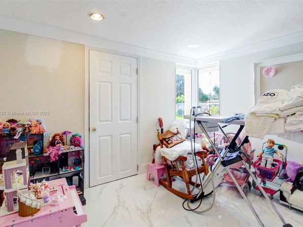 3736 SW 107th Ct, Miami FL 33165