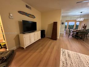 7 Colonial Club Drive 302, Boynton Beach FL 33435