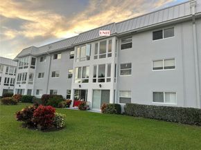 7 Colonial Club Drive 302, Boynton Beach FL 33435