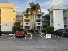 7 Colonial Club Drive 302, Boynton Beach FL 33435