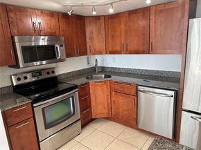 1865 79th St Cswy 8K, Miami FL 33141