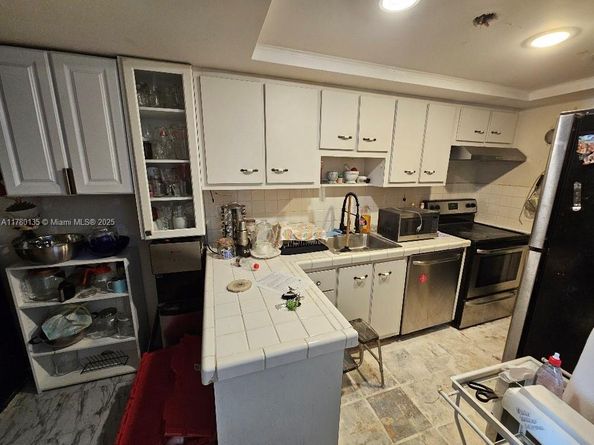 18061 Biscayne Blvd 802, Aventura FL 33160