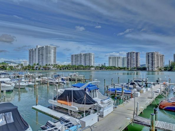 18061 Biscayne Blvd 802, Aventura FL 33160